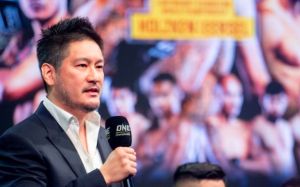 Глава ONE Championship прокомментировал увольнение Крис Сайборг из UFC