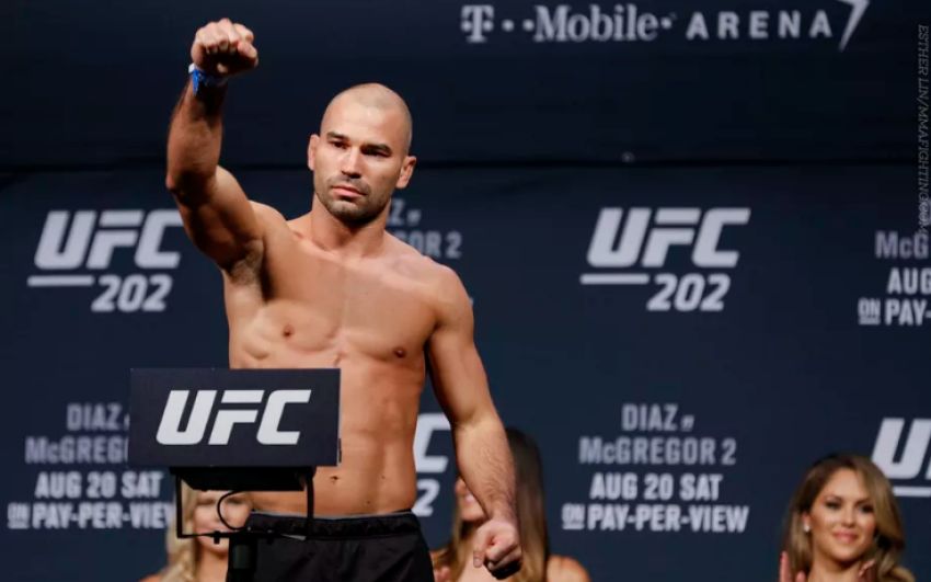 Артем Лобов покинул UFC и открыт к предложениям