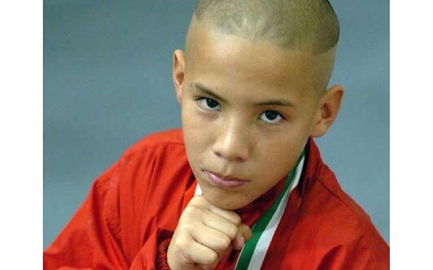 2004 год. Молодой любитель Оскар Вальдес на соревнованиях в Мексике. Категория до 40 кг