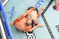 Пэдди Пимблетт быстро "задушил" Бенуа Сен-Дени на UFC 329