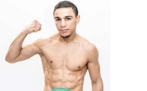 Нордин Убаали победил Раши Уоррена в бою за вакантный титул WBC