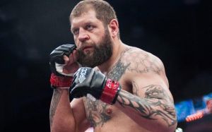 Тренер Александра Емельяненко поделился своим мнением насчет контракта с Bare Knuckle FC