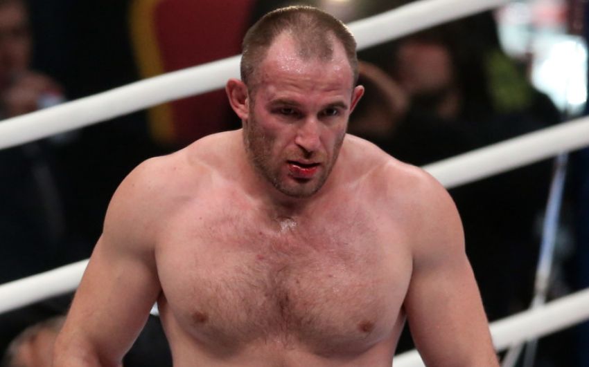Алексей Олейник бросил вызов Фрэнсису Нганну