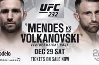 Видео боя Чед Мендес - Алекс Волкановски UFC 232