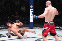 Видео боя Ринат Фахретдинов - Брайан Батл UFC Fight Night 216