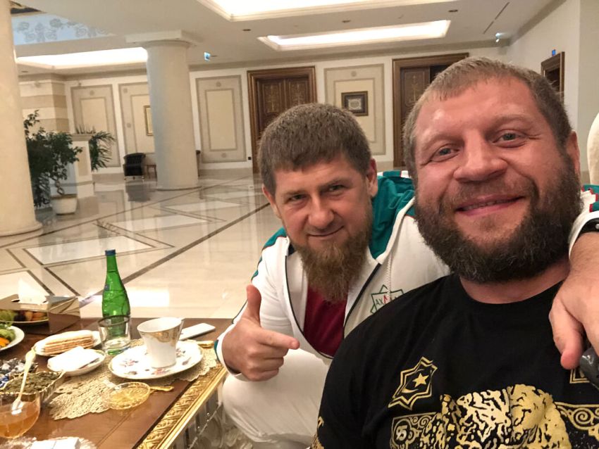 Александр Емельяненко: "Кадыров - хороший человек. Он сделал для меня больше, чем старший брат"