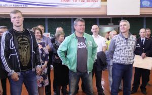 Поветкин и Тактаров встретились с юными боксерами в Петрозаводске