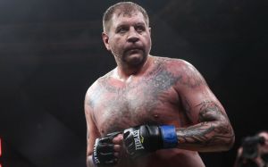 Александр Емельяненко обещает не жалеть Коваленко: "Я буду стараться закончить бой досрочно"