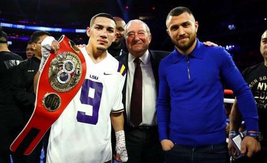 Теофимо Лопес-старший: "В Top Rank хотели, чтобы Ломаченко победил. Даже Арум не поздравил моего сына"