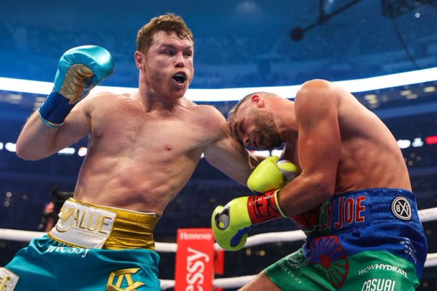 Saul Alvarez defeated Billy Joe Saunders ahead of schedule, forcing the opponent to surrender after the eighth round