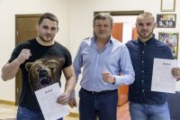 Сергей Романов и Дмитрий Тебекин подписали контракты с M-1 Global