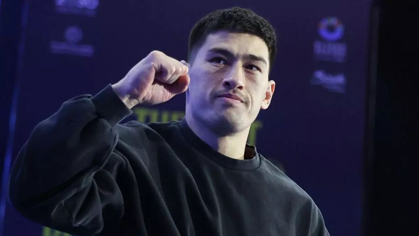 Дмитрий Бивол - о бое с Каллумом Смитом: "Я пока не подписал контракт"