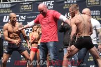UFC 194: Взвешивание Конор Макгрегор - Жозе Альдо, Крис Вайдман - Люк Рокхольд + интервью