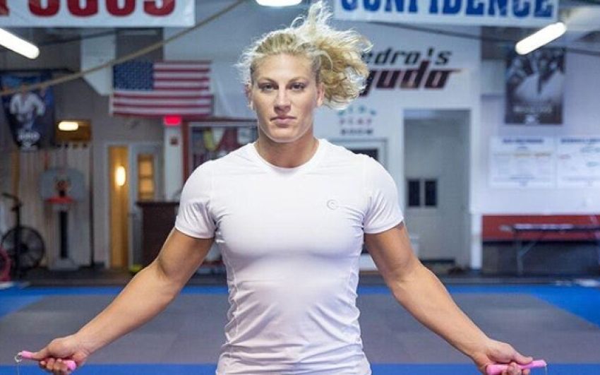 Харрисон: "В марте UFC расторгнет контракт с Крис Сайборг, после чего я хочу встретиться с ней"