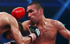 Денис Шафиков проиграл Рене Альварадо