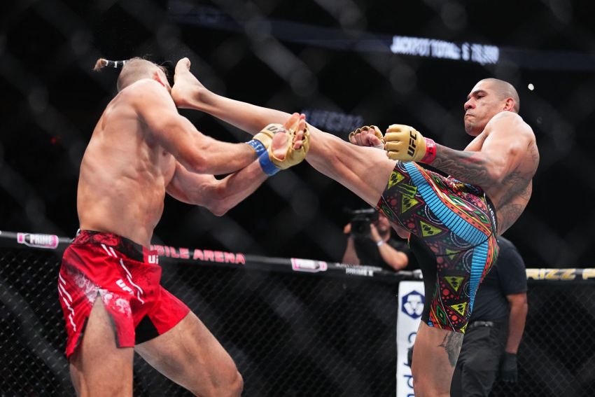 Алекс Перейра вырубил Иржи Прохазку в реванше на UFC 303