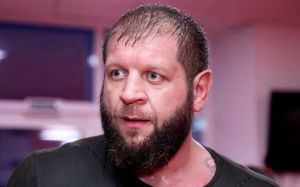 Менеджер Емельяненко - о резонансном видео возле торгового центра: "Какой-то человек как крыса это снял"