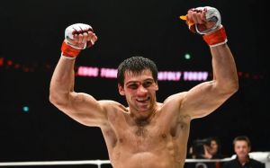 Стало известно имя соперника Анатолия Токова в дебютном бою в Bellator MMA