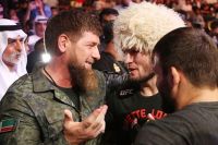 Кадыров пообещал Нурмагомедову любые деньги за поединок с бойцом из "Ахмата". В комментариях Чимаев заявил, что готов порвать Хабиба