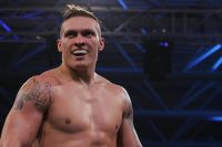 Усик проведет промежуточный бой перед встречей с чемпионом мира WBO