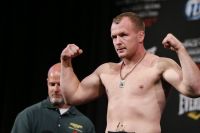 Шлеменко о начале MMA-карьеры: "Иногда не мог сходить в туалет из-за загипсованных рук"