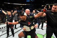 UFC 210: Лучшие моменты в замедленной съемке