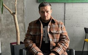 Александр Усик - хейтерам: "Можете продолжать думать, что я предатель, потому что это ваша правда"