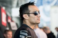 Бой Тони Фергюсон - Кевин Ли останется главным событием UFC 216