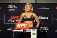 СМИ: Яна Куницкая вернется в октагон в бою против бывшей чемпионки UFC