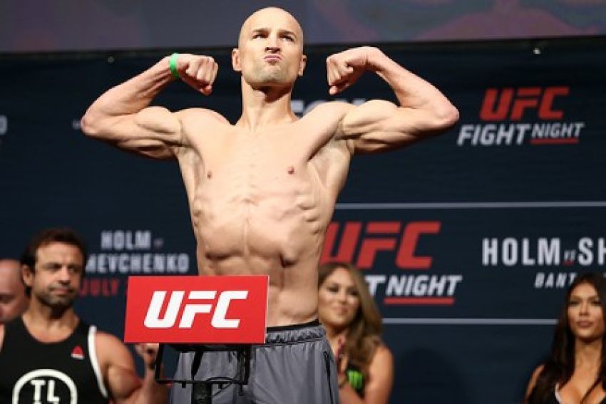 Александр Яковлев и Магомед Мустафаев выступят на шоу UFC Fight Night 99