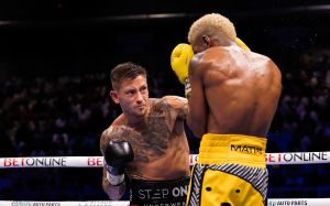 Лиам Паро устроил апсет и отобрал титул IBF у Субриэля Матиаса