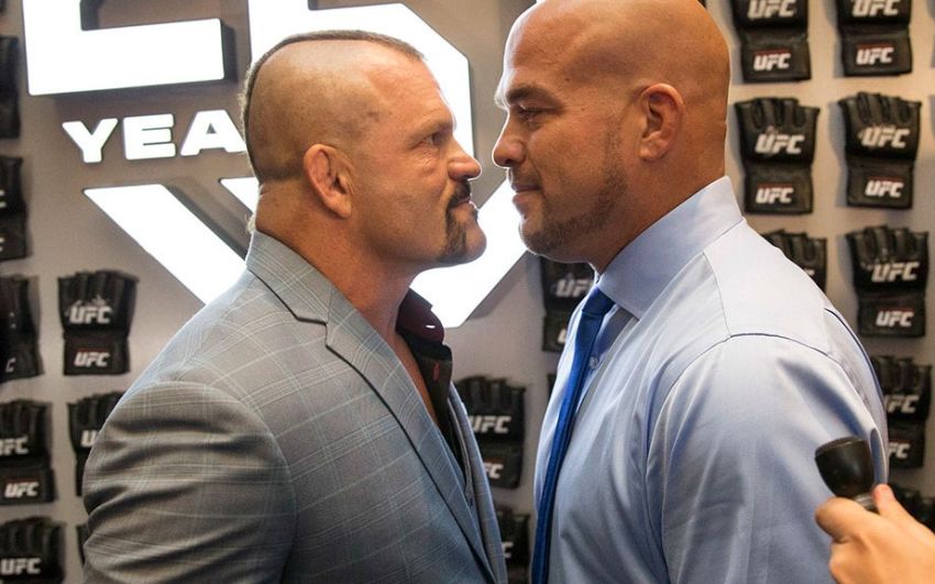 Результаты взвешивания участников турнира Golden Boy MMA: Лидделл - Ортис 3