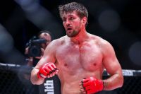 Слух: Россиянин Виталий Минаков может подписать контракт с UFC