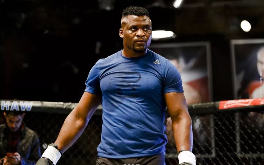 Фрэнсис Нганну официально выбывает из UFC 215 
