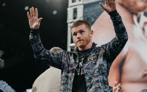 Оскар де ла Хойя: "Канело обязательно встретится с Чарло и Джейкобсом"