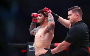 Конор МакГрегор поздравил Диллона Дэниса с удачным дебютом в MMA 