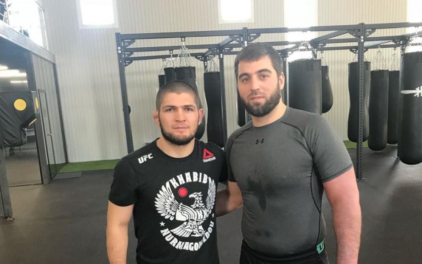 Хабиб Нурмагомедов провёл тренировку в «Центре Прогресса бокса»