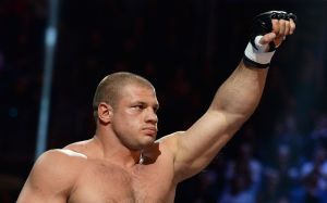 Иван Штырков победил Филипа Де Фрайса на турнире "День Победы 72"