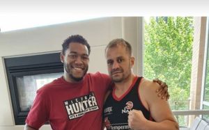 Боец MMA, боксёр Фабио Мальдонадо вспоминает свой бой с Майклом Хантером