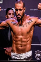 Douglas Carvalho Alves (Mahal)