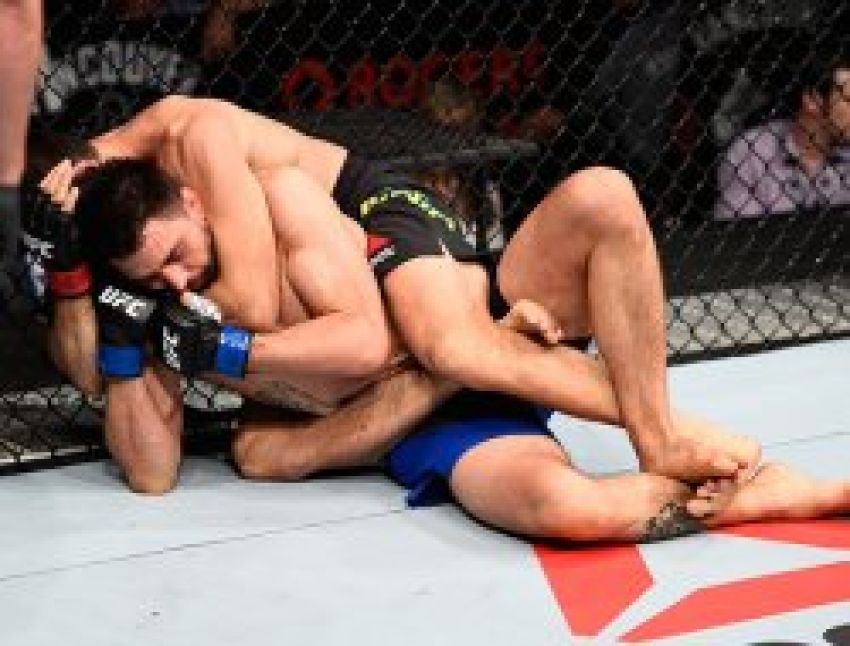 UFC: Майя быстро задушил Кондита