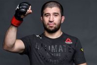 Рустам Хабилов снялся с боя против Корешкова на Bellator 269