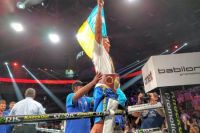 Александр Усик победил Кшиштофа Гловацкого и стал чемпионом WBO В Гданьске (Польша) 
