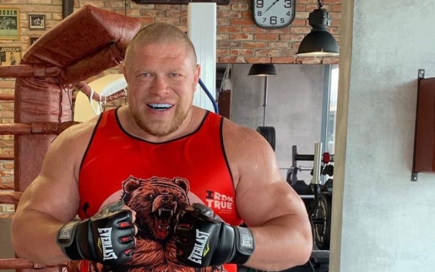 Максим Новоселов подерется на одном турнире с Емельяненко и Кокляевым