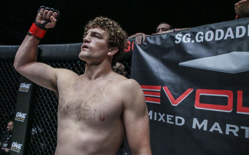 Бен Аскрен прокомментировал отказ Джонса от титула чемпиона UFC в полутяжелом весе