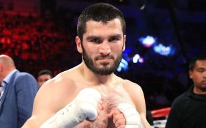 Артур Бетербиев: "Бивол меня избегает"