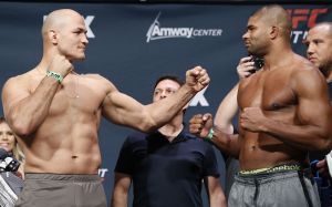 UFC расторгло контракт с Алистаром Оверимом и Джуниором Дос Сантосом