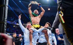 Дейвисон Фигереду прокомментировал решение UFC разыграть "временный" титул в его весе: "Я в недоумении"