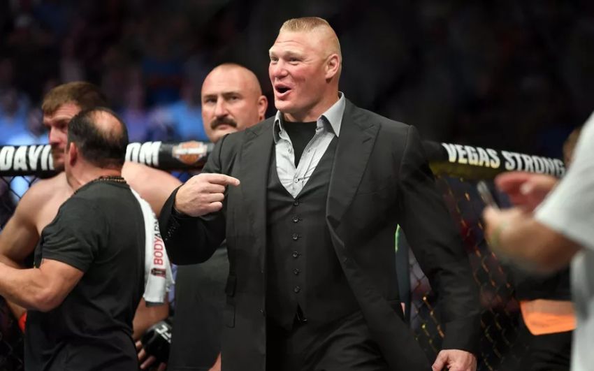 Брок Леснар утратил титул чемпиона WWE и готов начать переговоры о бое с Кормье