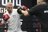 Сергей Богачук перебоксировал Майкла Фокса